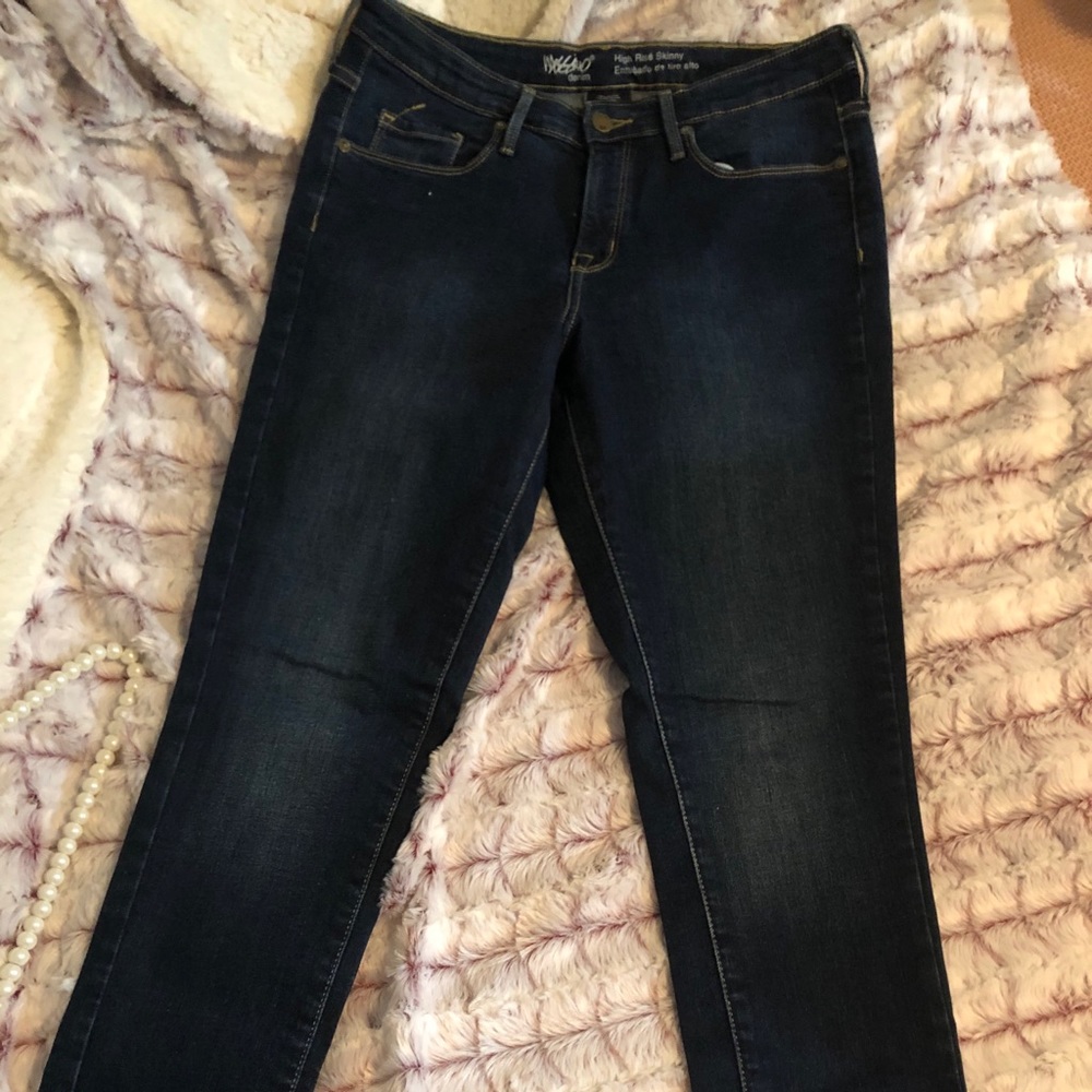 Mossino High Rise Skinny Jeans